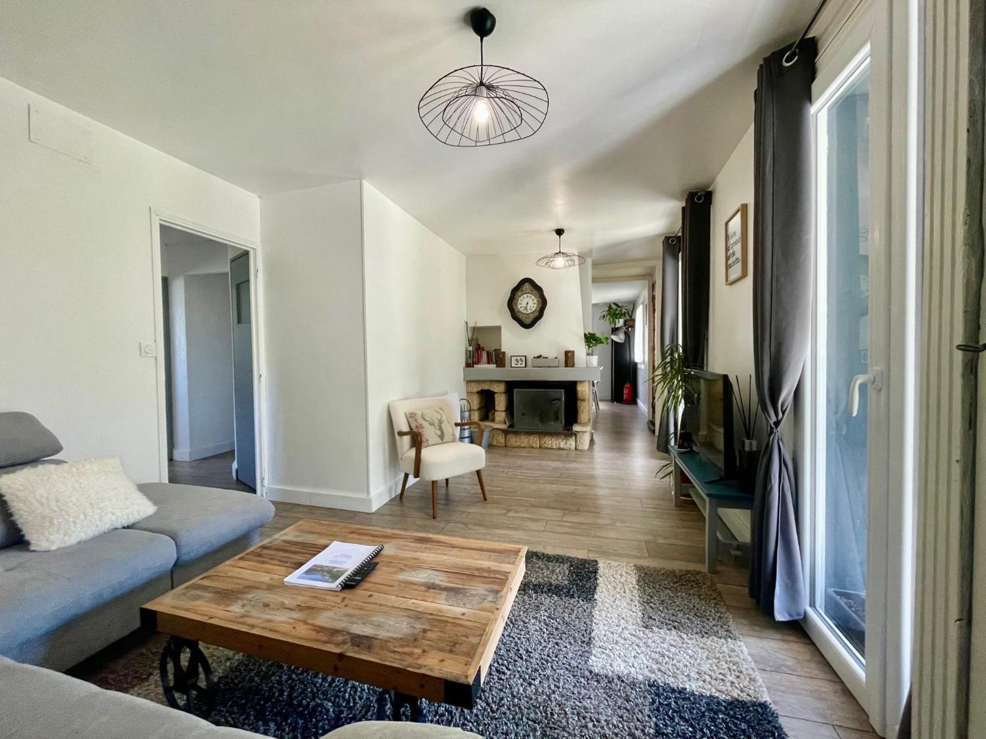 לוז-סן-סובר Bel Appartement Dans Residence Cheminee /Jardin מראה חיצוני תמונה